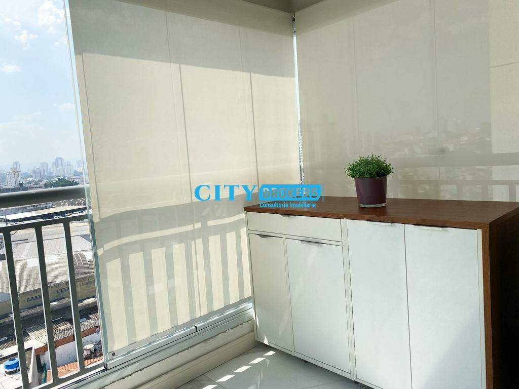 Apartamento à venda com 2 quartos, 64m² - Foto 1