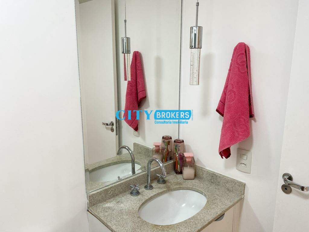 Apartamento à venda com 2 quartos, 64m² - Foto 4