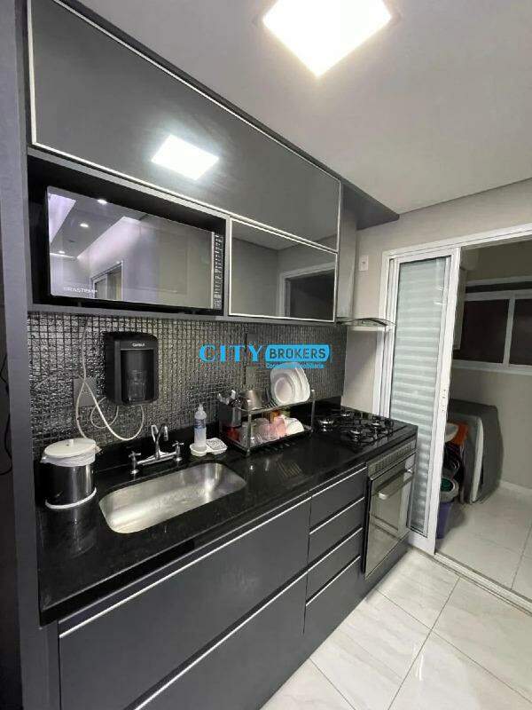 Apartamento à venda com 2 quartos, 68m² - Foto 5