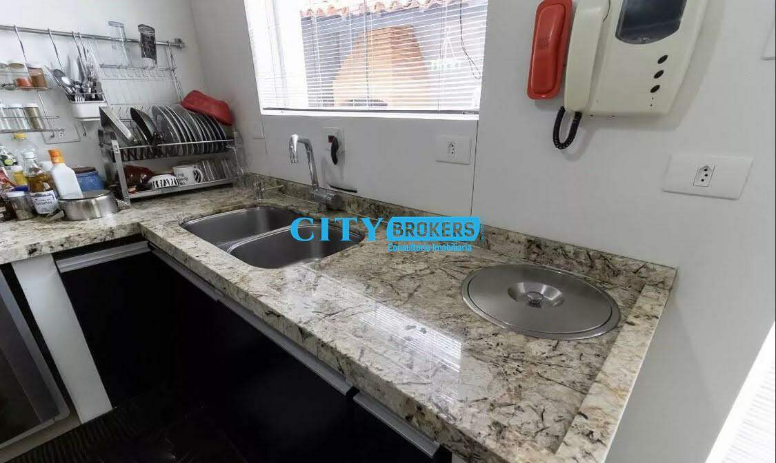 Sobrado à venda com 5 quartos, 200m² - Foto 11