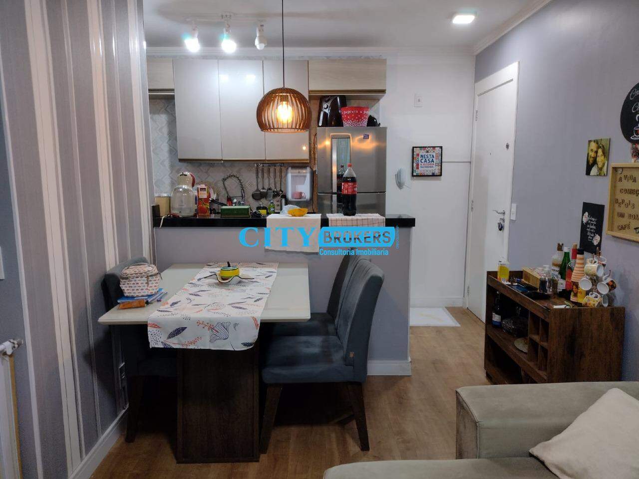 Apartamento à venda com 2 quartos, 42m² - Foto 4