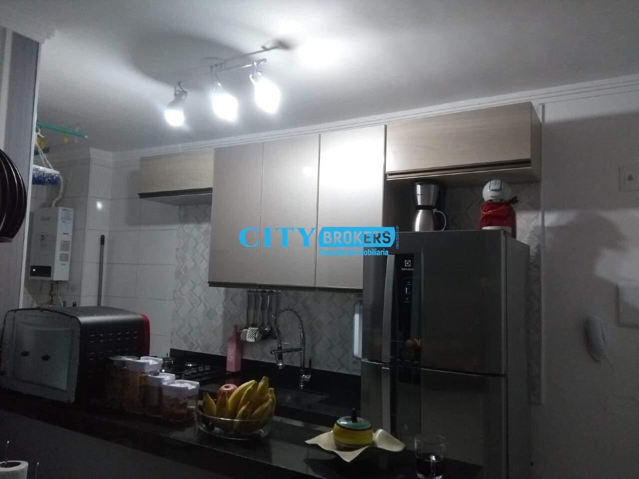 Apartamento à venda com 2 quartos, 42m² - Foto 16