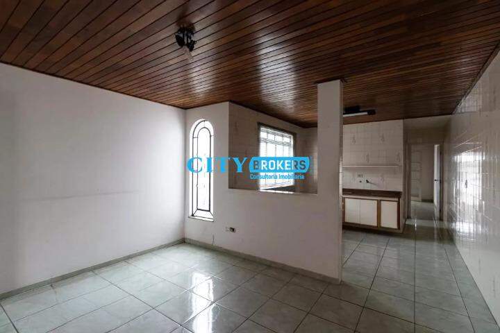 Sobrado à venda com 4 quartos, 219m² - Foto 1