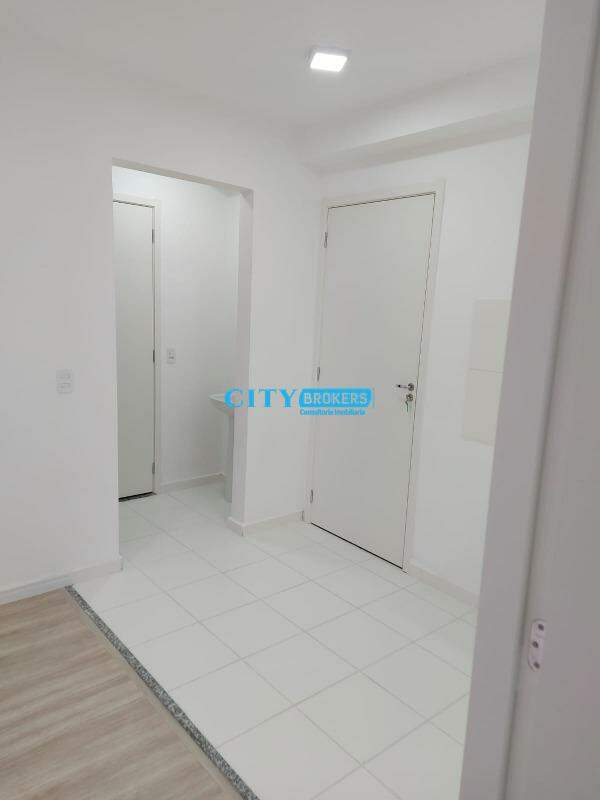 Apartamento à venda com 2 quartos, 42m² - Foto 4