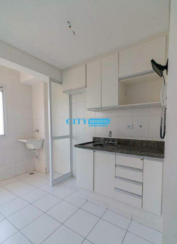 Apartamento à venda com 3 quartos, 69m² - Foto 2