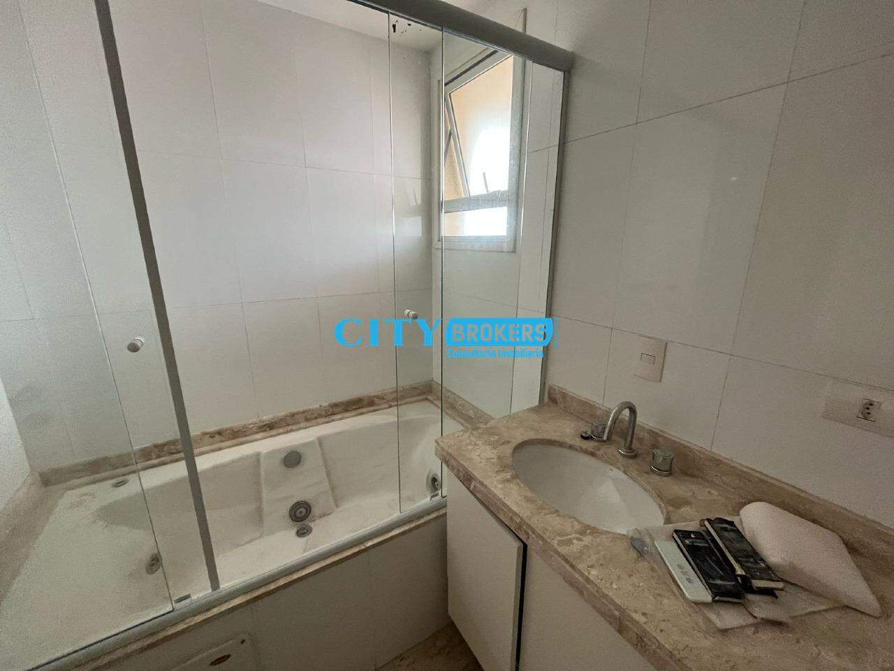 Apartamento à venda com 3 quartos, 162m² - Foto 20