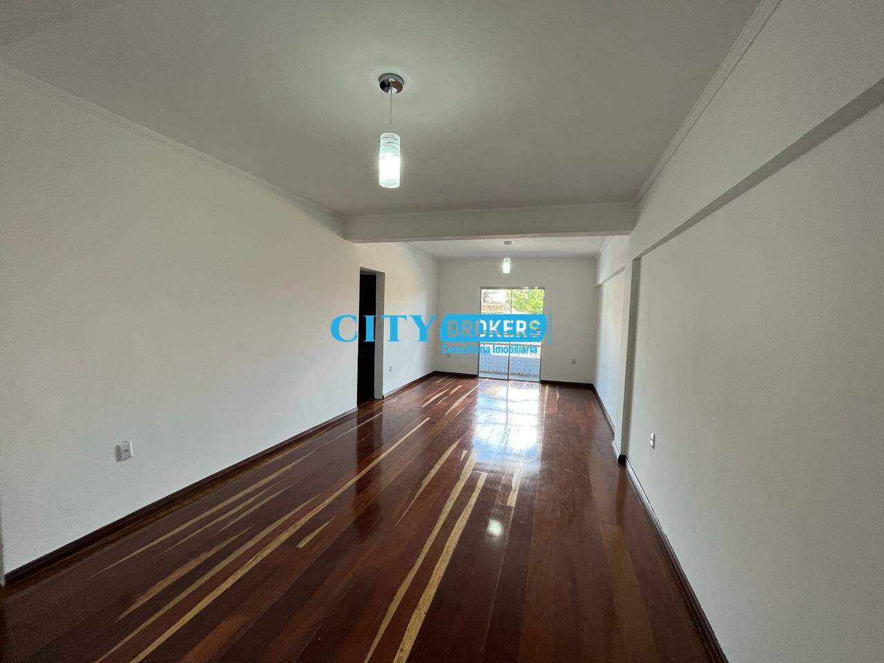 Apartamento para alugar com 2 quartos, 99m² - Foto 2