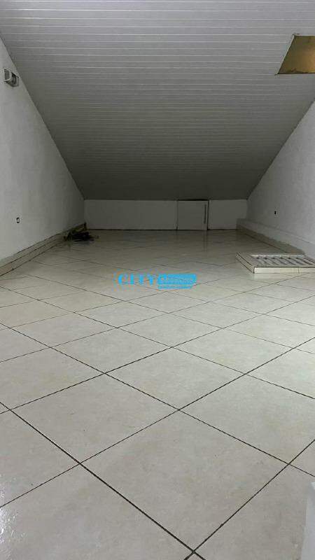 Sobrado à venda com 3 quartos, 200m² - Foto 9