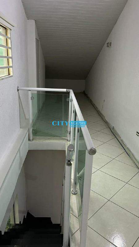 Sobrado à venda com 3 quartos, 200m² - Foto 12