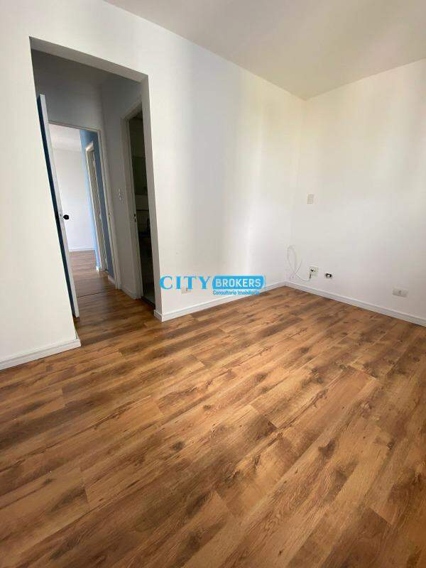 Apartamento à venda com 2 quartos, 1m² - Foto 4