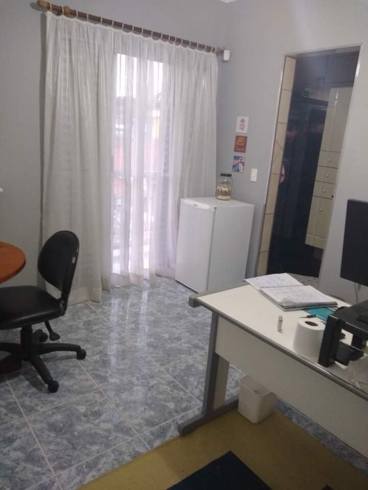 Sobrado à venda com 3 quartos, 220m² - Foto 1