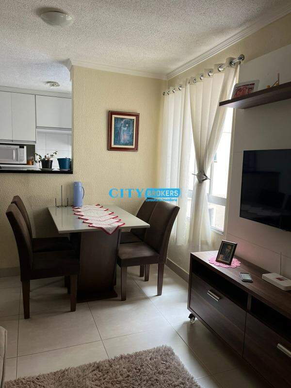 Apartamento à venda com 2 quartos, 42m² - Foto 1