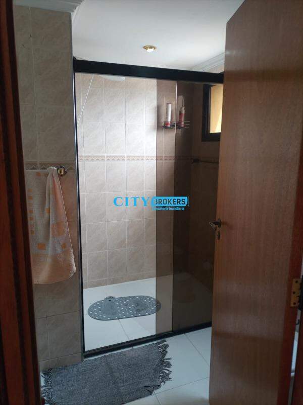 Apartamento à venda com 3 quartos, 135m² - Foto 26