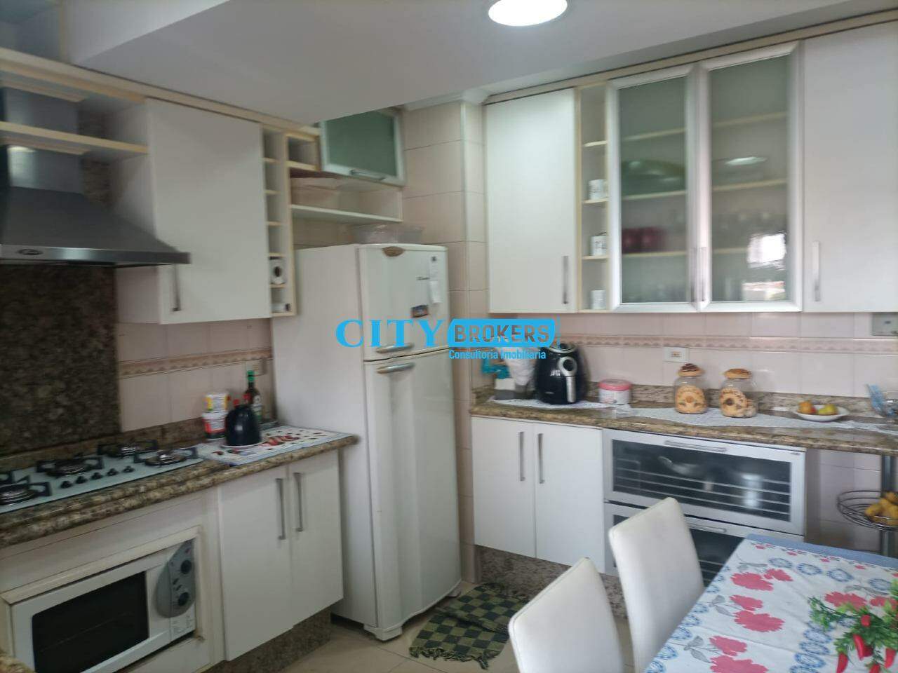 Apartamento à venda com 3 quartos, 135m² - Foto 10