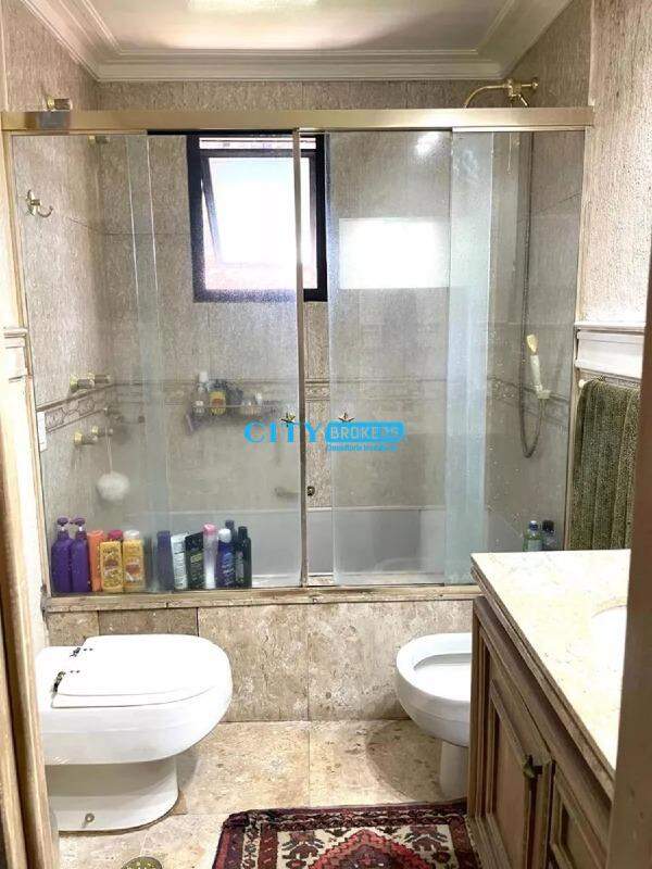 Apartamento para alugar com 4 quartos, 340m² - Foto 27