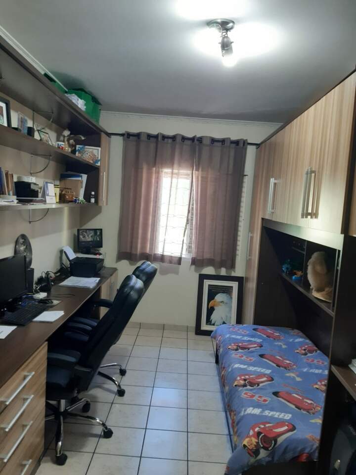 Casa à venda com 3 quartos, 258m² - Foto 18