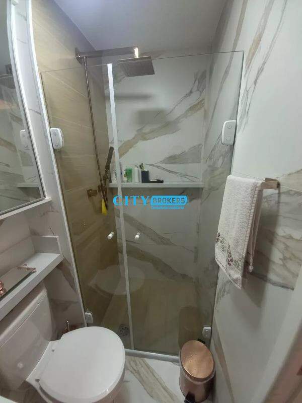 Apartamento à venda com 2 quartos, 37m² - Foto 18