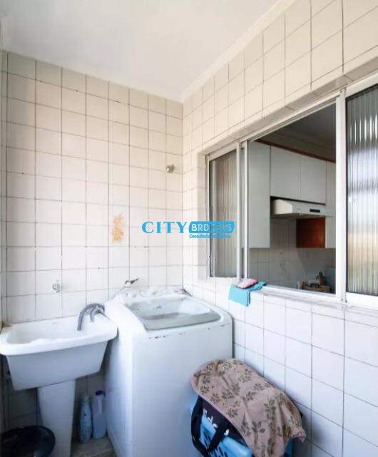 Apartamento à venda com 2 quartos, 64m² - Foto 19