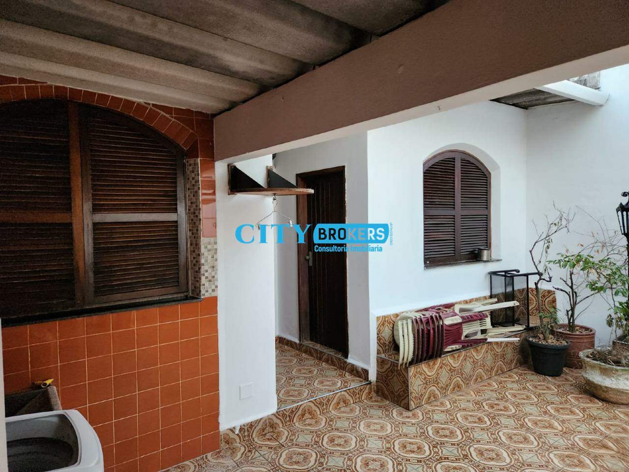 Sobrado para alugar com 3 quartos, 300m² - Foto 11