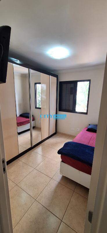 Apartamento à venda com 2 quartos, 60m² - Foto 25