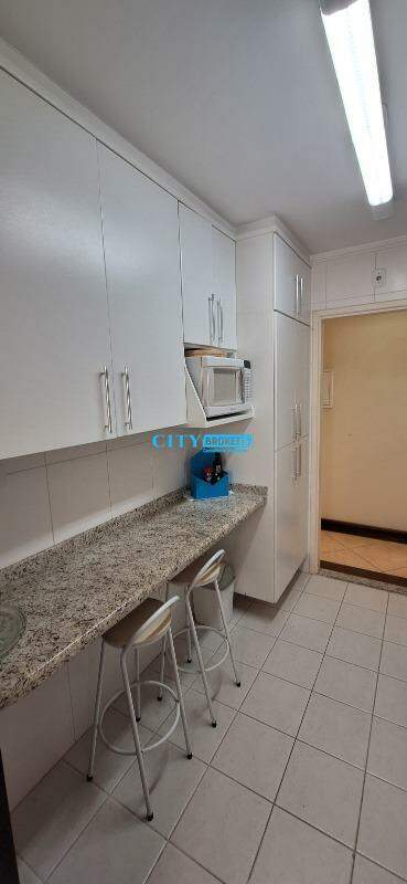 Apartamento à venda com 2 quartos, 60m² - Foto 6