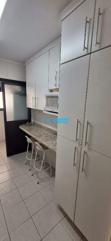 Apartamento à venda com 2 quartos, 60m² - Foto 5