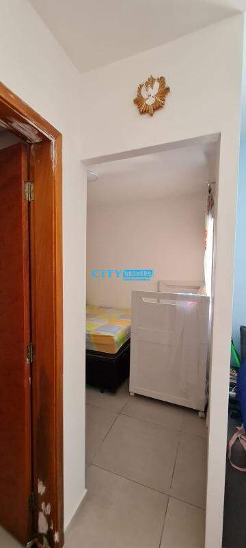 Apartamento à venda com 1 quarto, 38m² - Foto 12