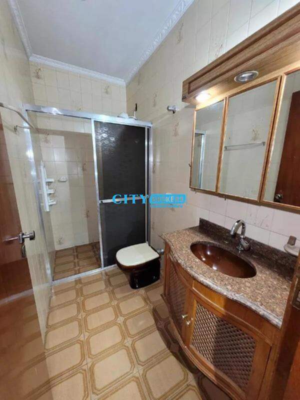 Sobrado à venda com 3 quartos, 200m² - Foto 18