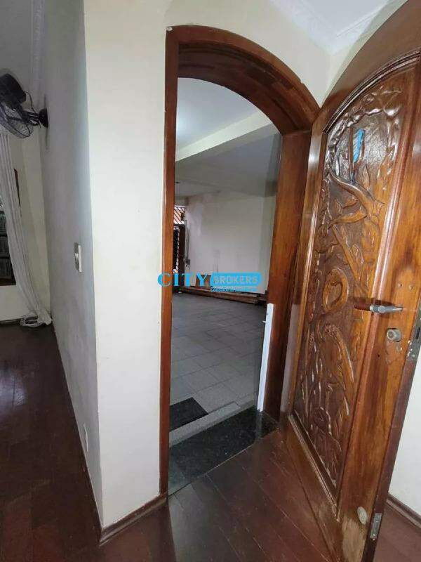 Sobrado à venda com 3 quartos, 200m² - Foto 11