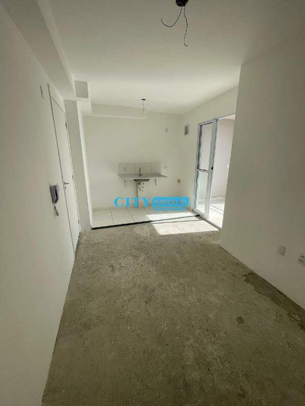 Apartamento à venda com 2 quartos, 38m² - Foto 7