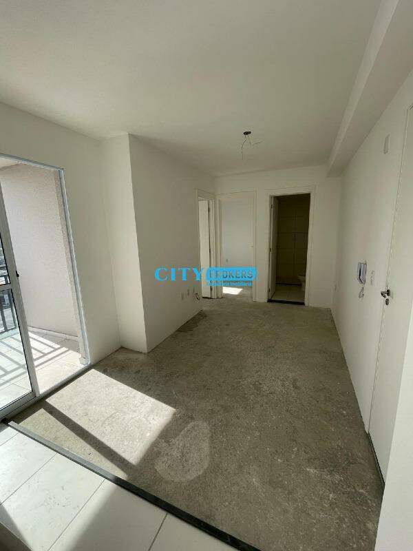 Apartamento à venda com 2 quartos, 38m² - Foto 3