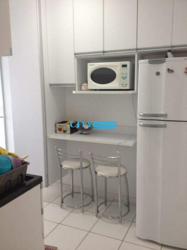 Apartamento à venda com 2 quartos, 62m² - Foto 6