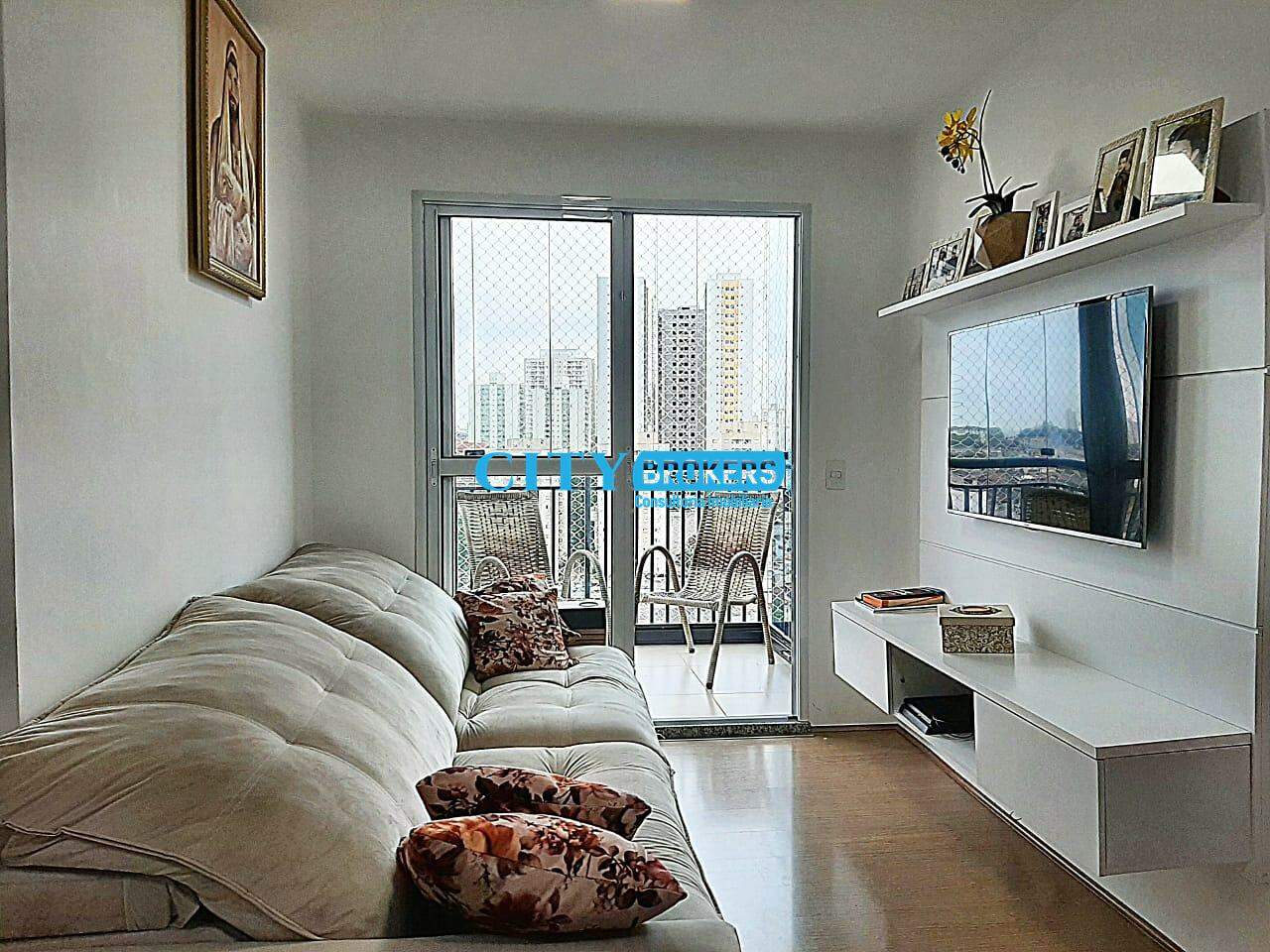 Apartamento à venda com 2 quartos, 58m² - Foto 2