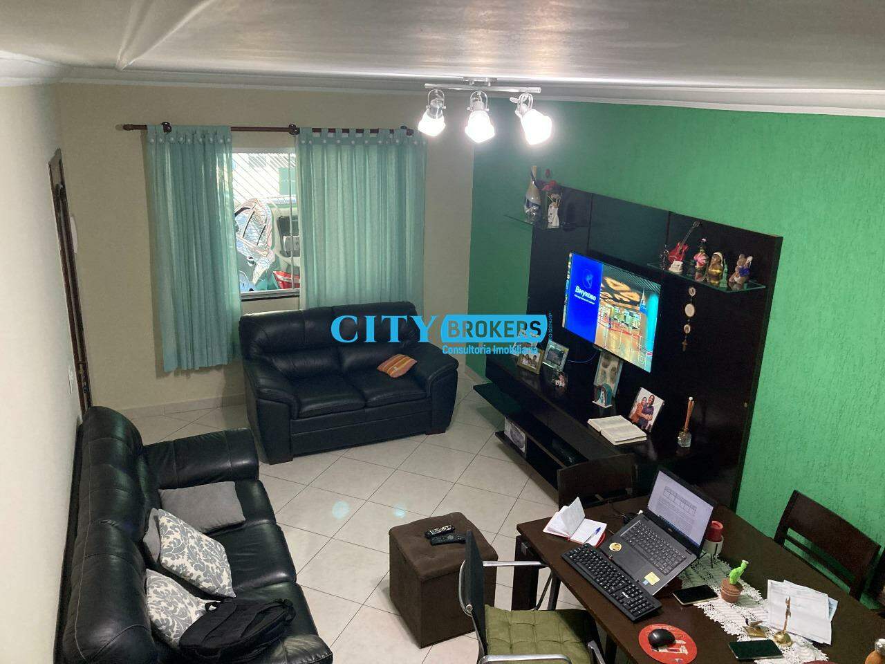 Sobrado à venda com 3 quartos, 172m² - Foto 1