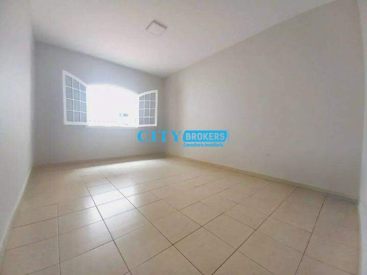 Sobrado à venda com 3 quartos, 212m² - Foto 13