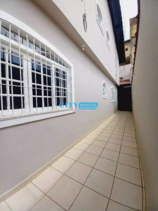 Sobrado à venda com 3 quartos, 212m² - Foto 4