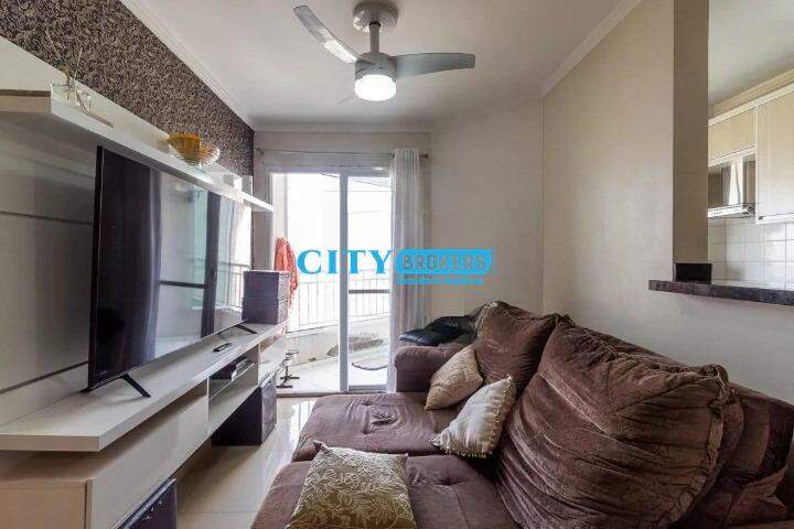 Apartamento à venda com 2 quartos, 56m² - Foto 1