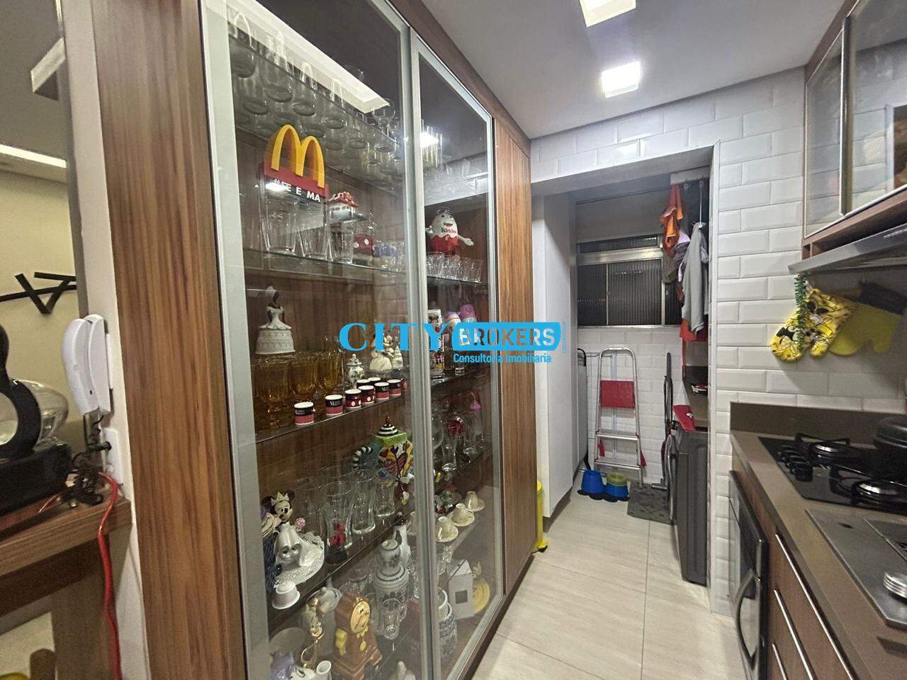 Apartamento à venda com 3 quartos, 61m² - Foto 12