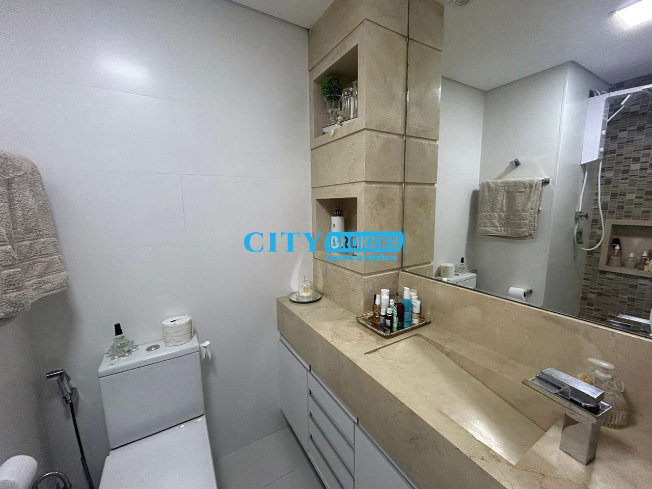 Apartamento à venda com 3 quartos, 61m² - Foto 19