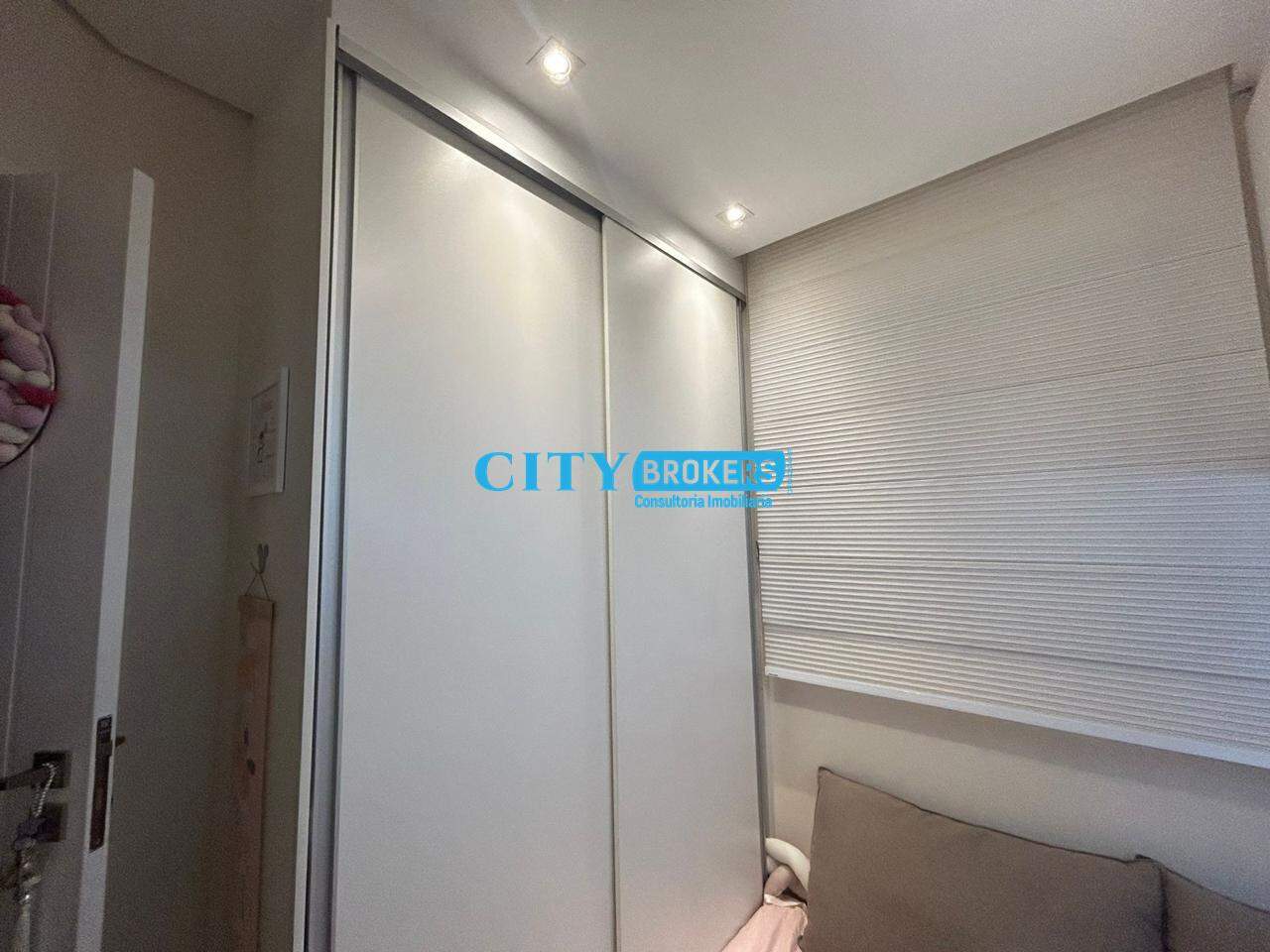 Apartamento à venda com 3 quartos, 61m² - Foto 18