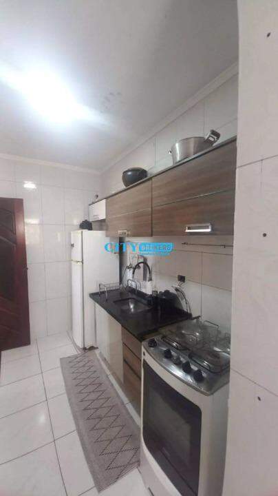 Apartamento à venda com 2 quartos, 64m² - Foto 3