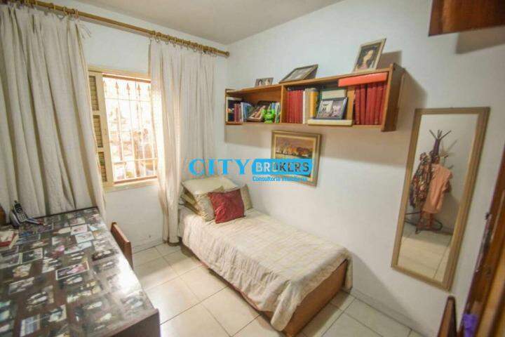 Casa à venda com 3 quartos, 180m² - Foto 18