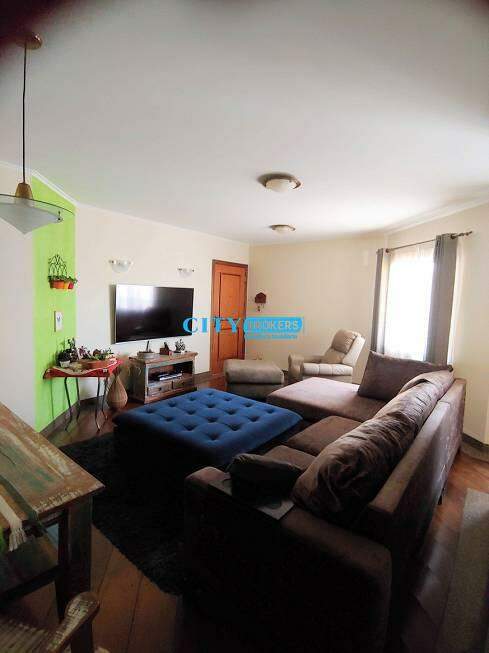 Apartamento à venda com 3 quartos, 135m² - Foto 2