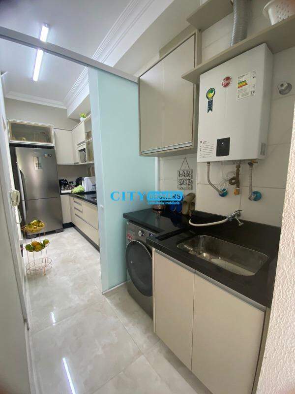 Apartamento à venda com 2 quartos, 62m² - Foto 7