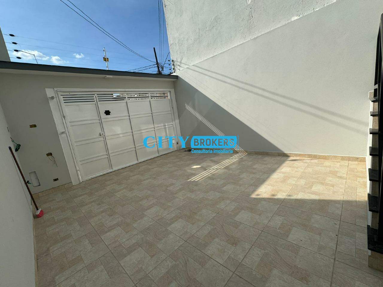 Sobrado à venda com 2 quartos, 100m² - Foto 3