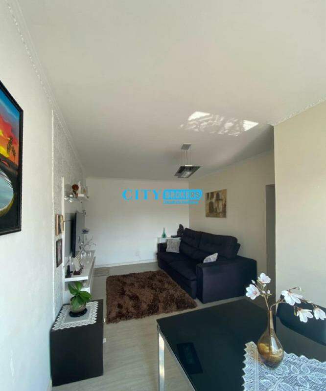 Apartamento à venda com 2 quartos, 94m² - Foto 2