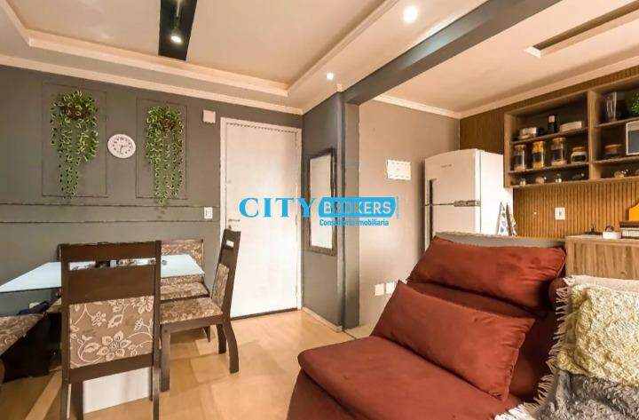 Apartamento à venda com 2 quartos, 47m² - Foto 1