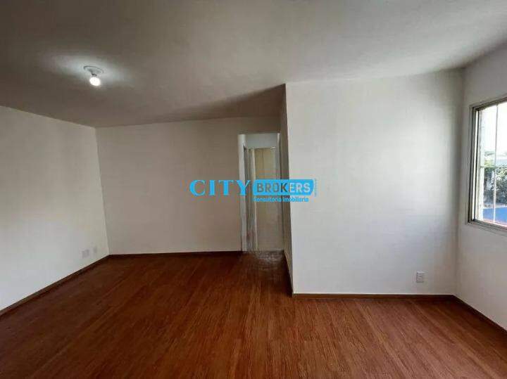 Apartamento à venda com 2 quartos, 62m² - Foto 4