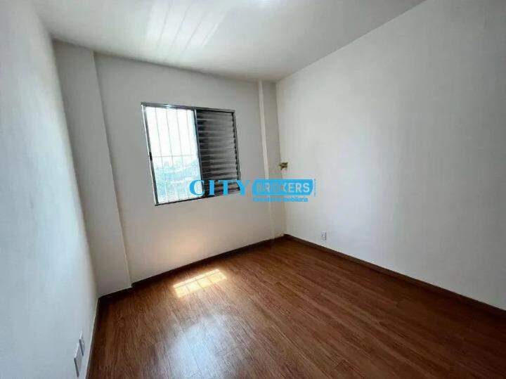 Apartamento à venda com 2 quartos, 62m² - Foto 10