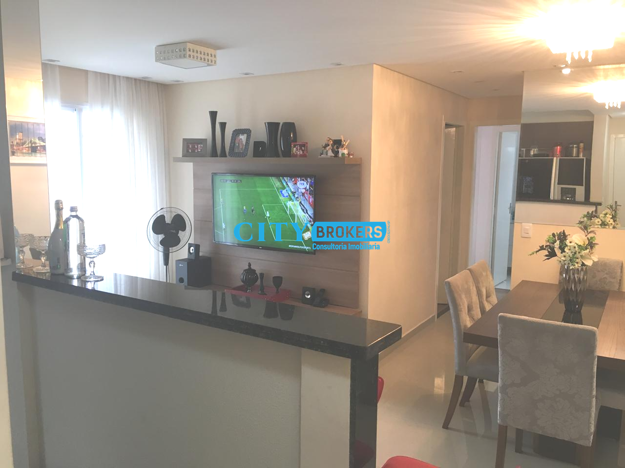 Apartamento à venda com 2 quartos, 56m² - Foto 4